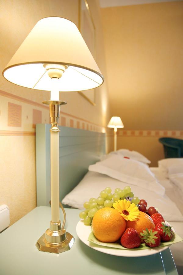 Hotel-Restaurant Zum Landgraf Wartmannsroth Room photo